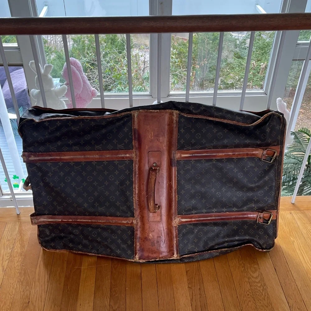 Louis Vuitton Garment Bag - Picture 4 of 14